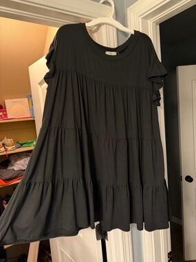 Entro Black Tiered Ruffle Sleeve Dress